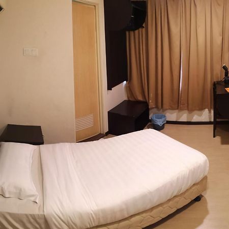 Sai Villa Hotel Near Klia & Klia2 Nilai Extérieur photo