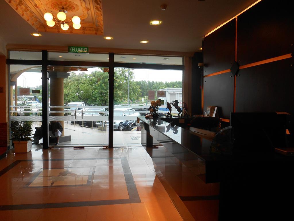 Sai Villa Hotel Near Klia & Klia2 Nilai Extérieur photo