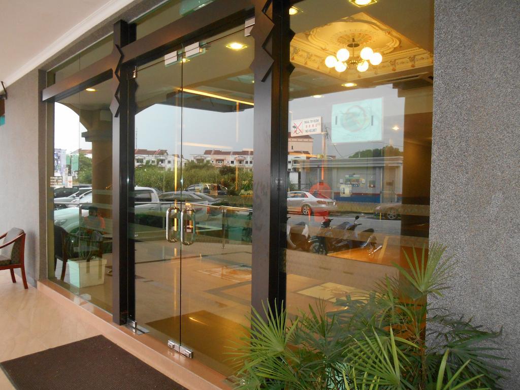 Sai Villa Hotel Near Klia & Klia2 Nilai Extérieur photo