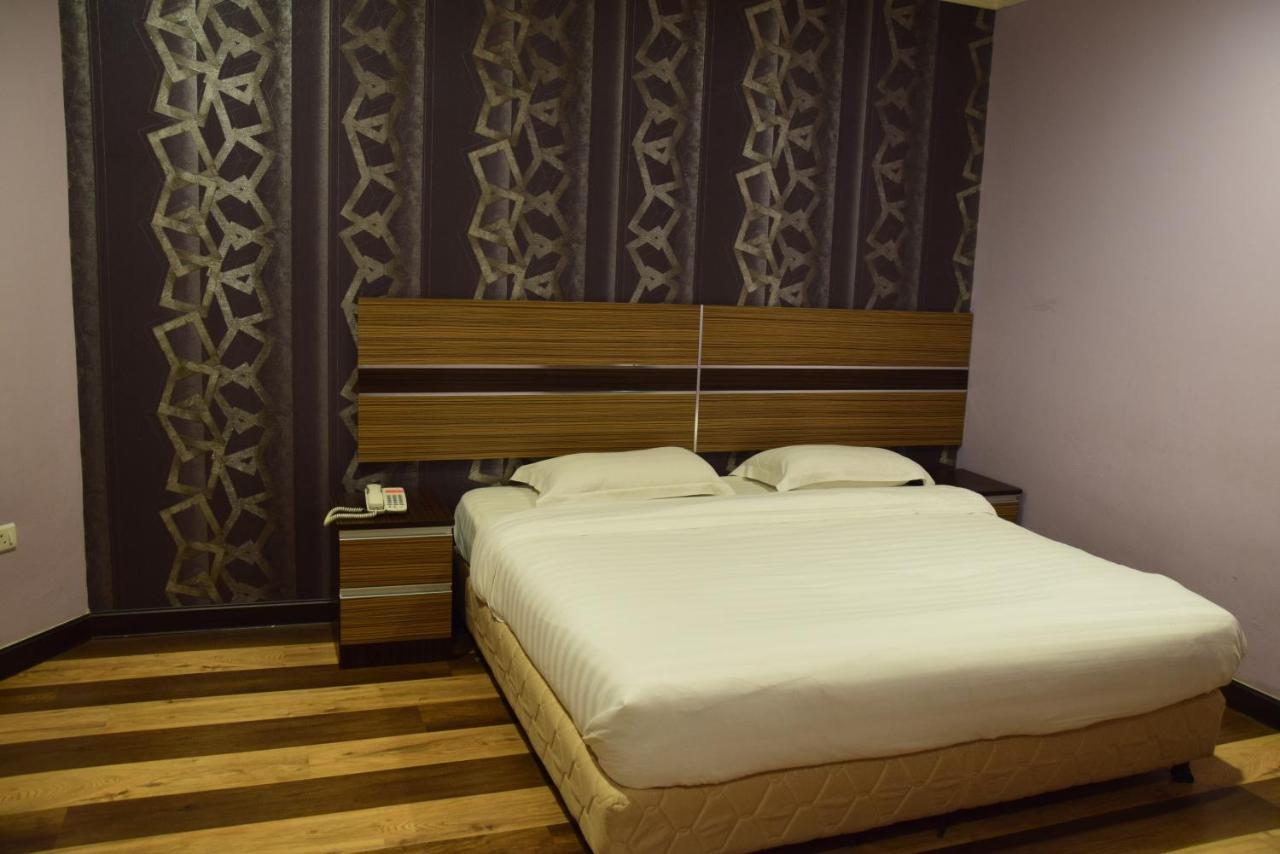 Sai Villa Hotel Near Klia & Klia2 Nilai Extérieur photo