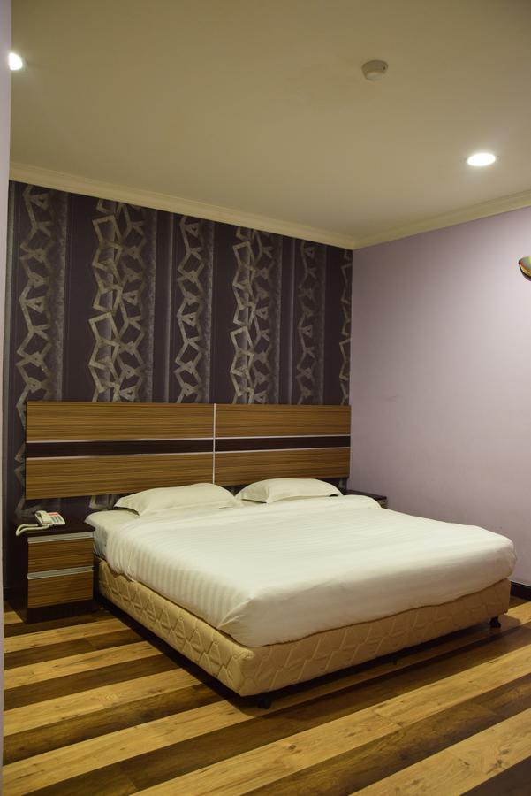 Sai Villa Hotel Near Klia & Klia2 Nilai Extérieur photo