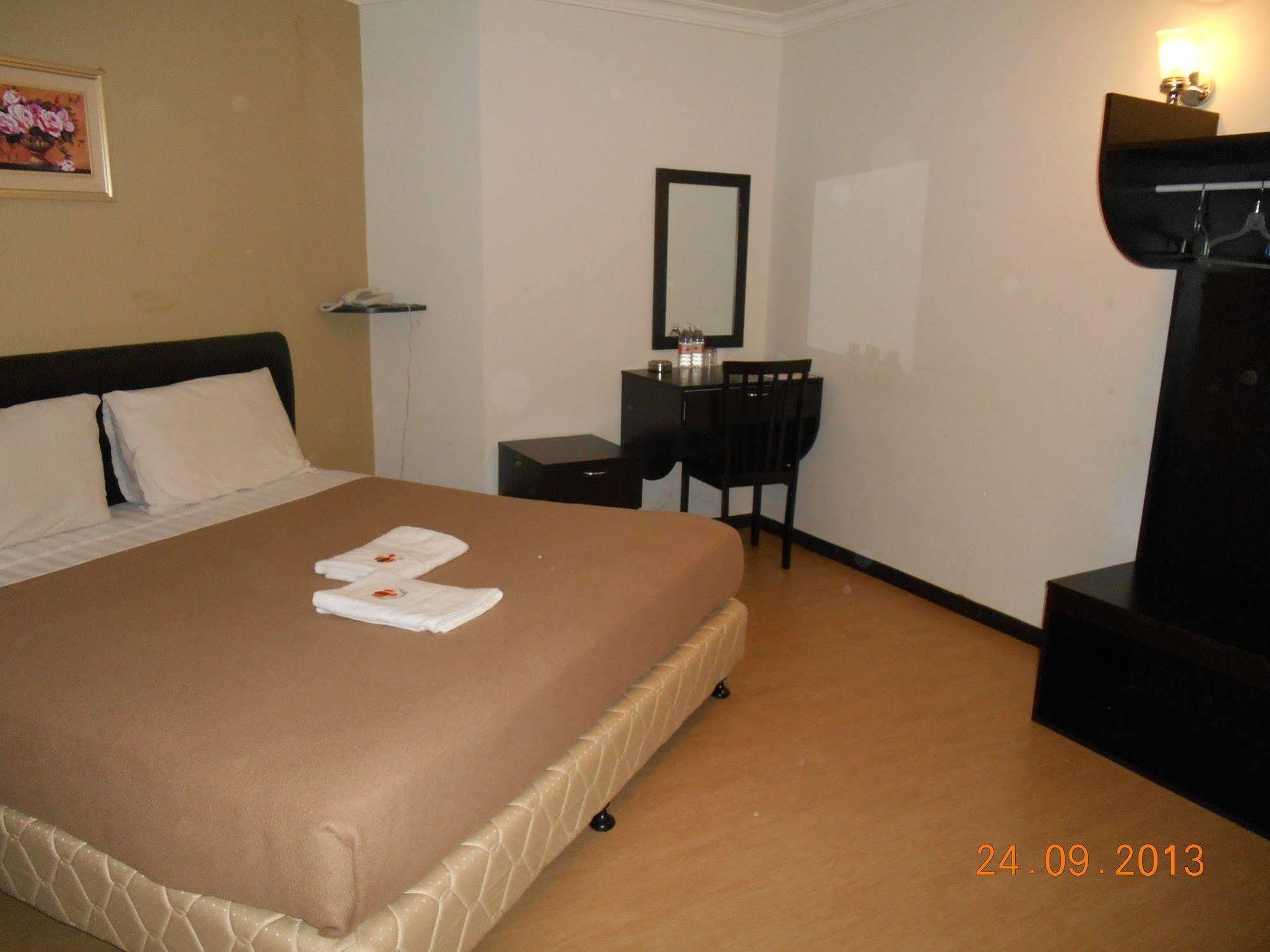 Sai Villa Hotel Near Klia & Klia2 Nilai Extérieur photo