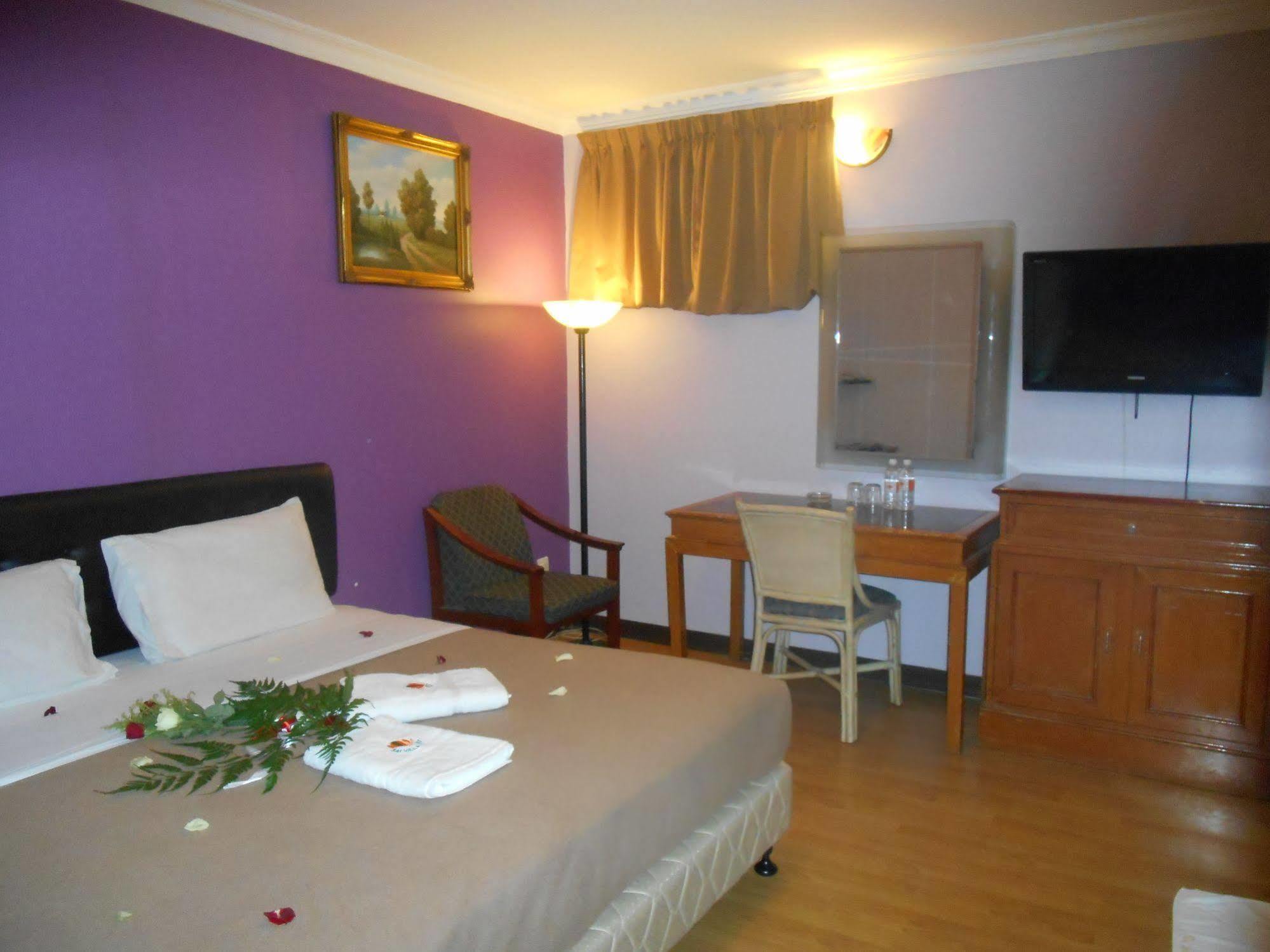 Sai Villa Hotel Near Klia & Klia2 Nilai Extérieur photo