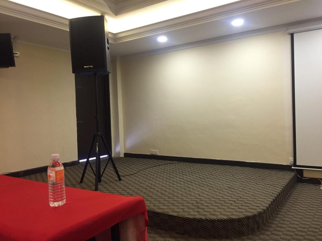 Sai Villa Hotel Near Klia & Klia2 Nilai Extérieur photo